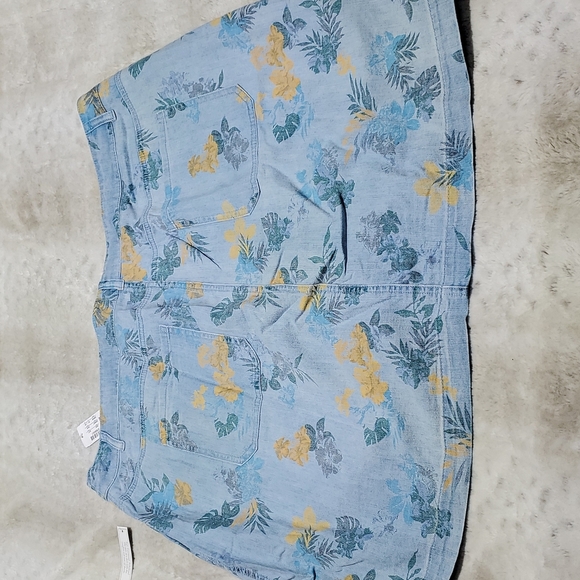 Christopher & Banks Blue Denim Floral Print Skort Size 24W Waist 44 Inches NWT - Picture 6 of 6